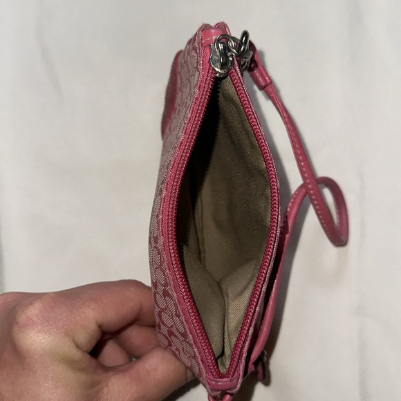 Coach wristlet/wallet - Picture 3 of 3